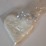 Snowflake heart wedding favour cookie