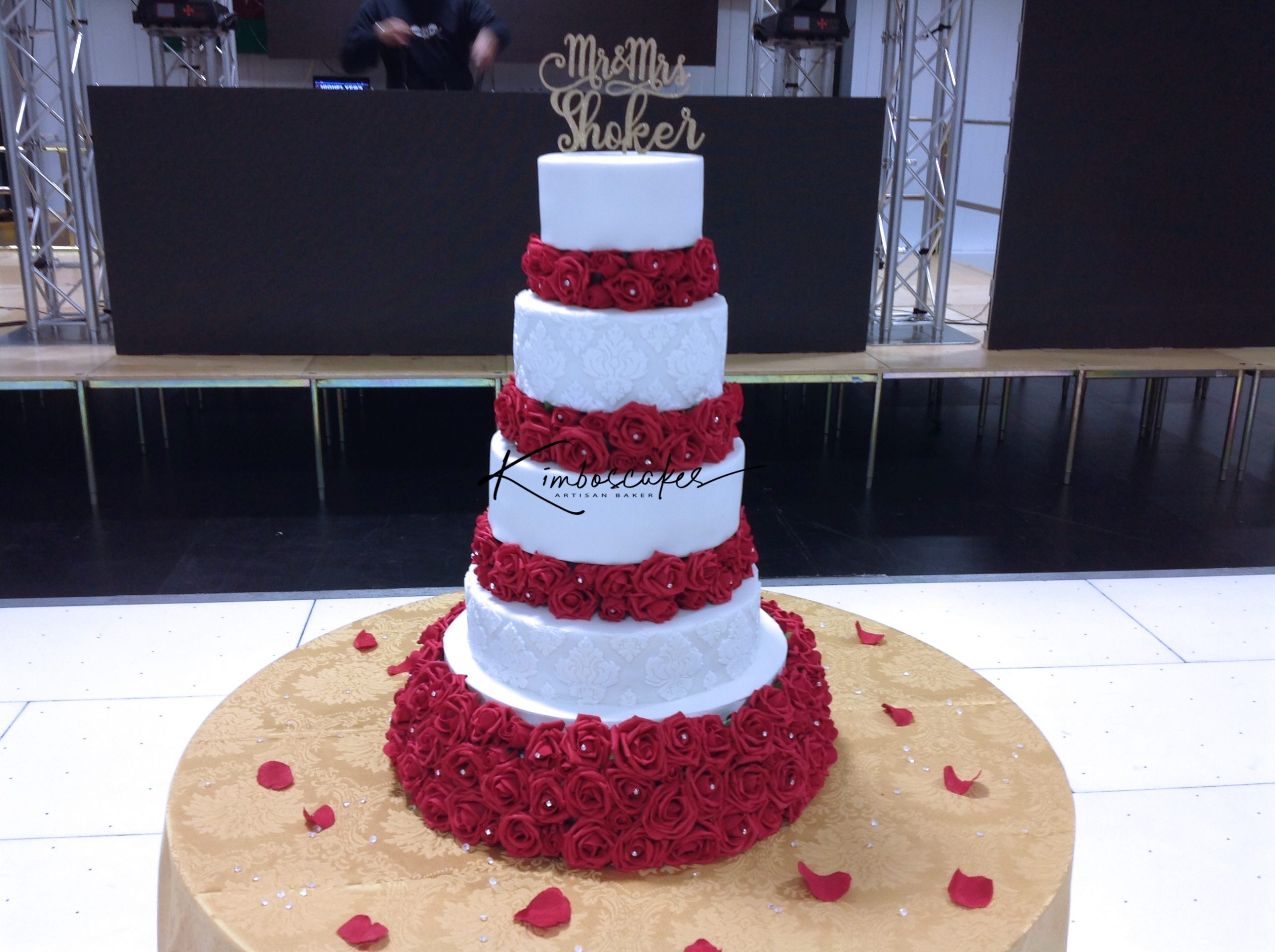 Rose Bed Wedding Cake