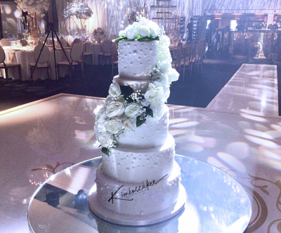 Flowers and Pearls Wedding Cake