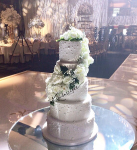 Flowers and Pearls Wedding Cake